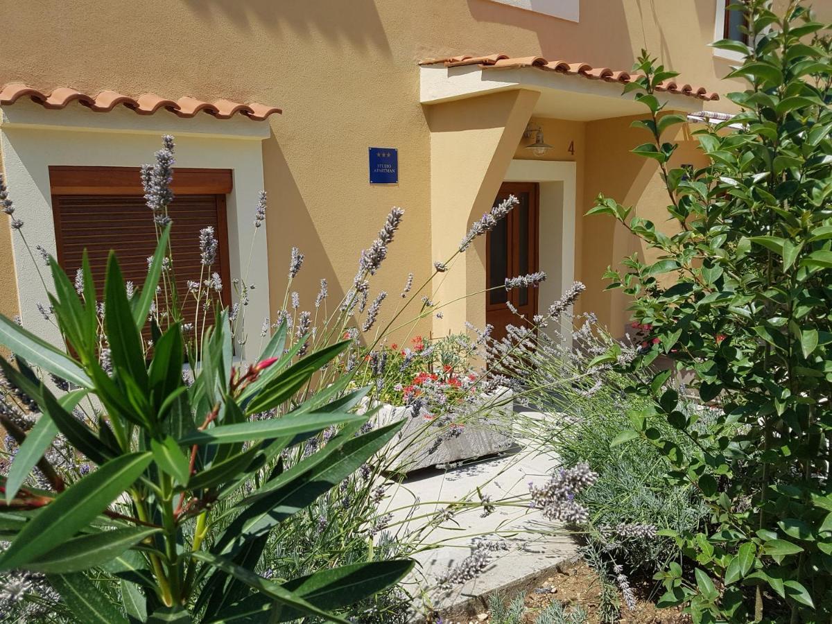 Apartman Studio Lu Nerezine Esterno foto